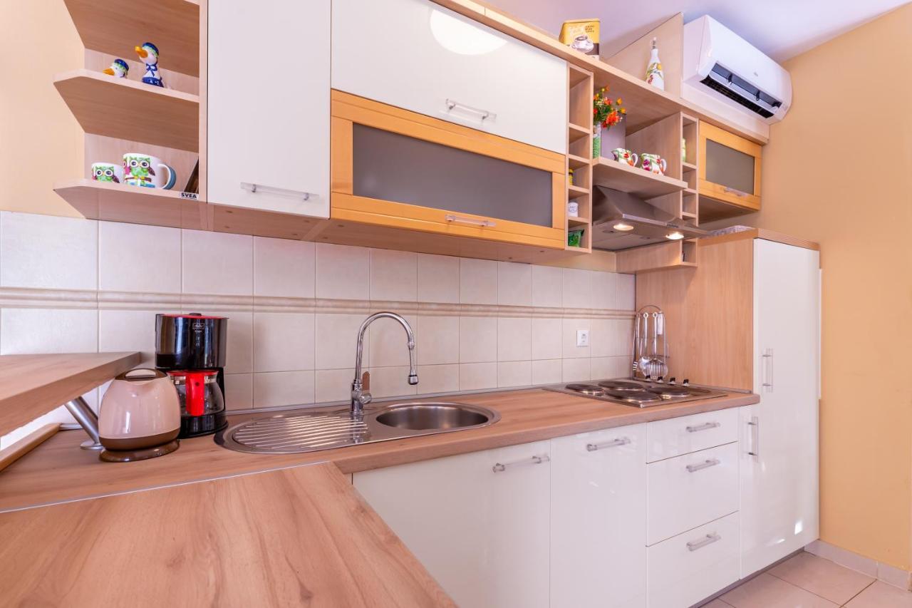 באסקה Apartments Lovorka מראה חיצוני תמונה